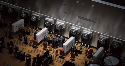 Diskrete Verstärkerkonfiguration für hohe Klangqualität
